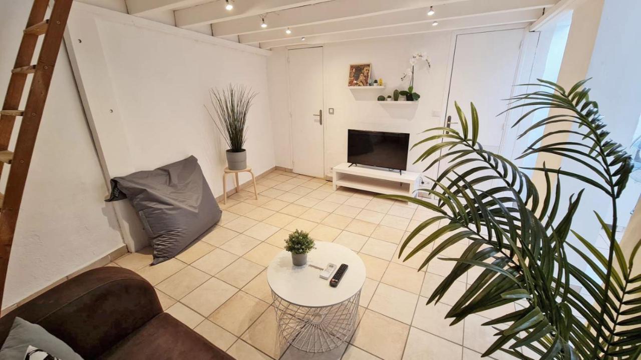 Gregbnb - T2 Climatise Mezzanine - Atypique - Centre Ancien Toulon Bagian luar foto