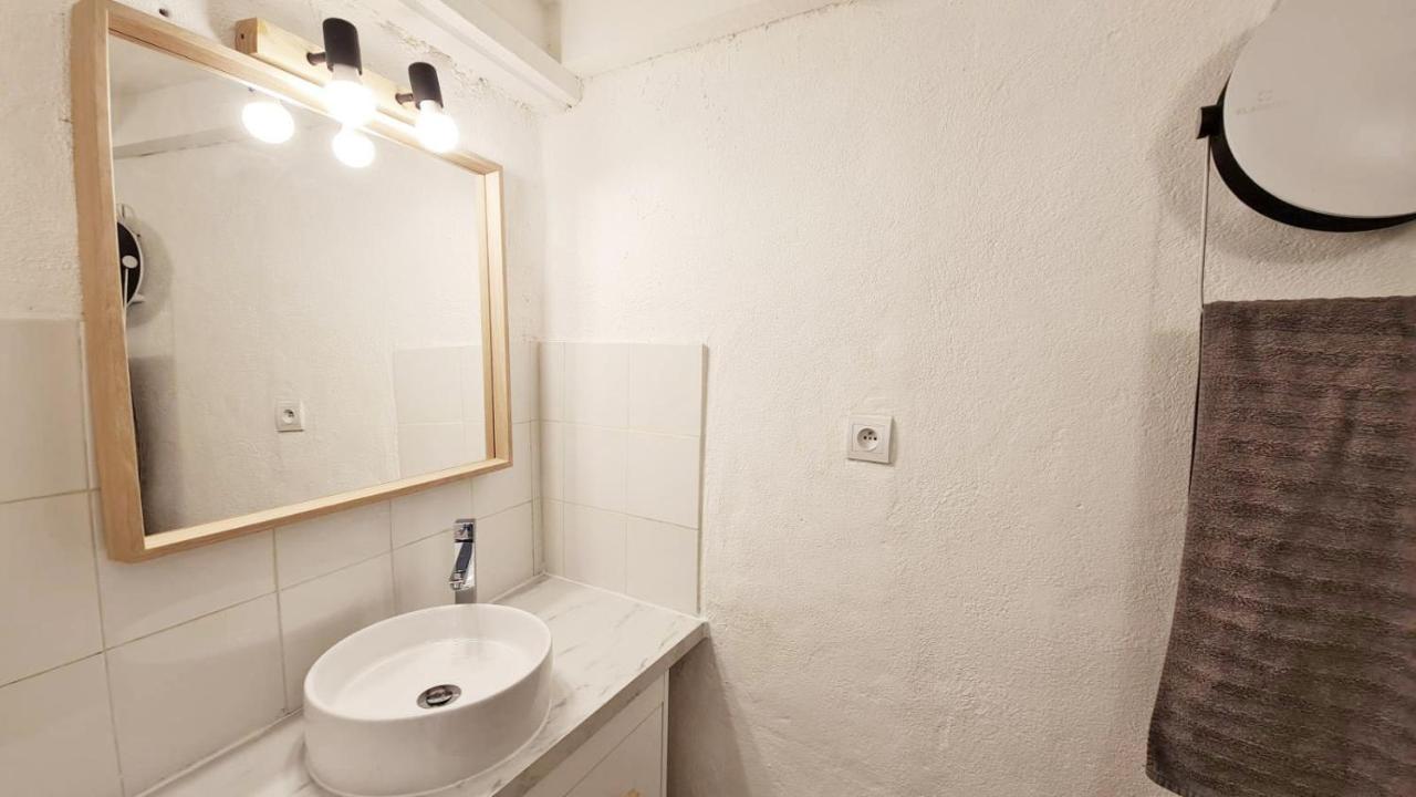 Gregbnb - T2 Climatise Mezzanine - Atypique - Centre Ancien Toulon Bagian luar foto